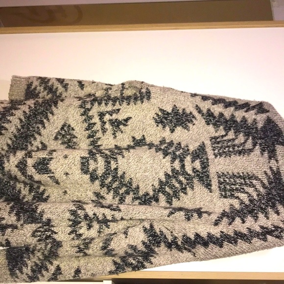 Cardigan - Picture 5 of 6